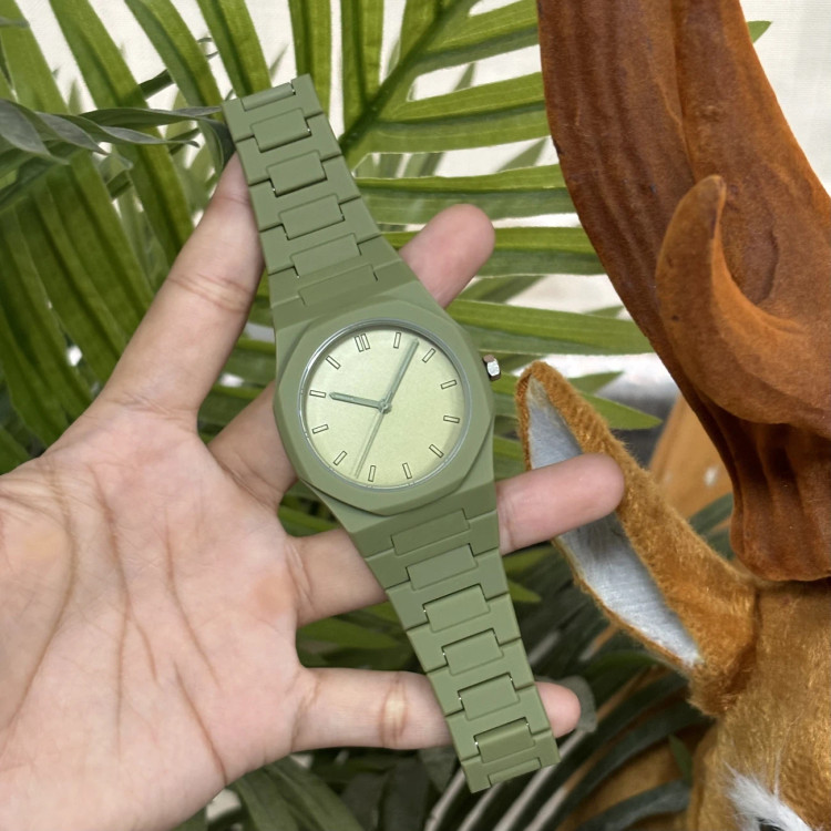 ساعت-مچی-عقربهای-مینیمال-سوزنی